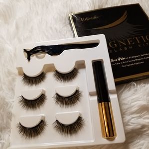 Magnetic lashes kit with 3 pairs of eyelashes